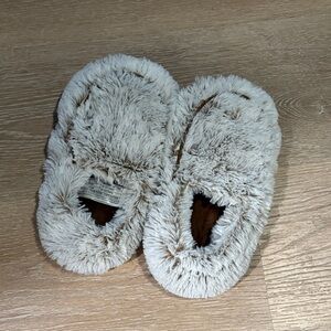 Microwaveable slippers